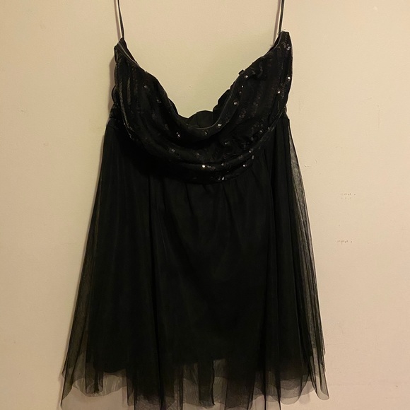 Strapless Black sequin dress - Picture 2 of 4